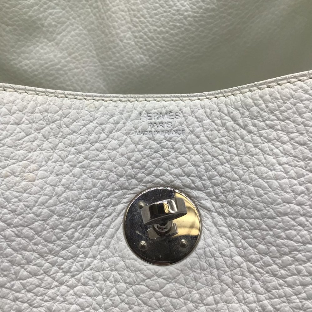 HERMES WHITE 2007 TOGO LEATHER LINDY HANDBAG - Picture 12 of 12